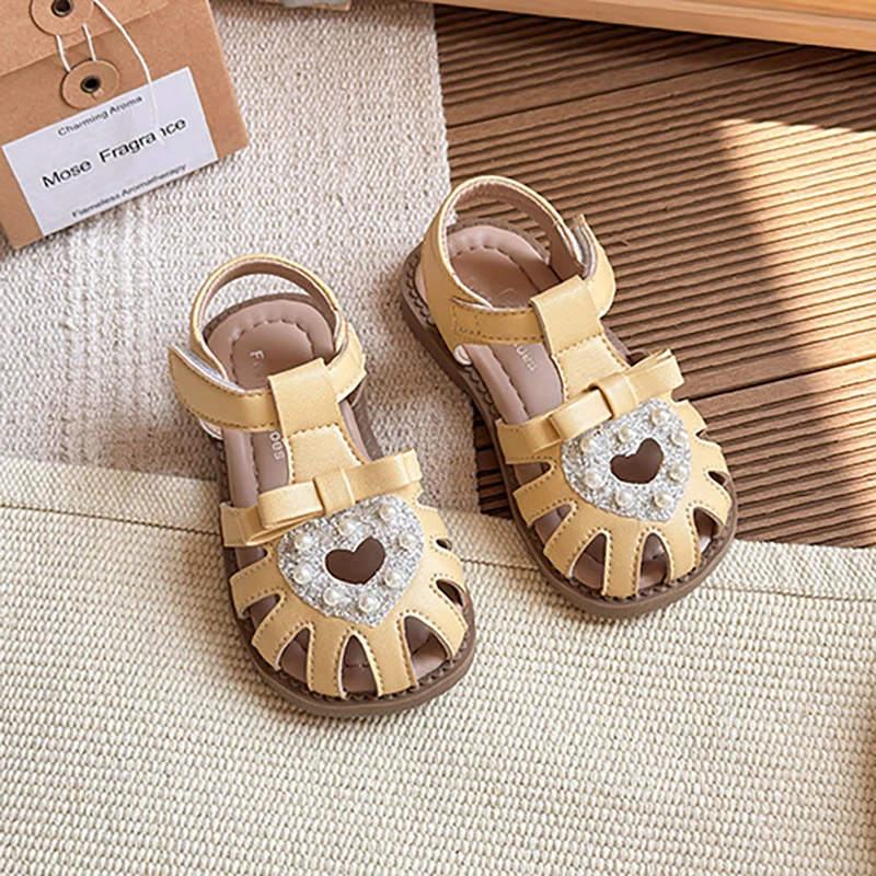 2025 Summer Kids' Roman Sandals Pear Decor Leisure Girls' Princess Shoes Soft Sole Anti-Slip Toddlers' Children’s Beach Shoes
2025 Summer Kids' Roman Sandals Pear Decor Leisure Girls' Princess Shoes Soft Sole Anti-Slip Toddlers' Children’s Beach Shoes