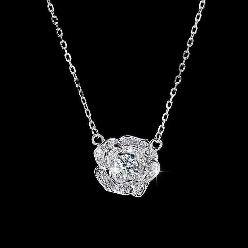 ZFSILVER 925 Серебряное ожерелье с цветком муассанита 0,5 карата для женской моды, очаровательный ювелирный аксессуар, модный классический дизайн, подарок A145
ZFSILVER 925 Серебряное ожерелье с цветком муассанита 0,5 карата для женской моды, очаровательный ювелирный аксессуар, модный классический дизайн, подарок A145