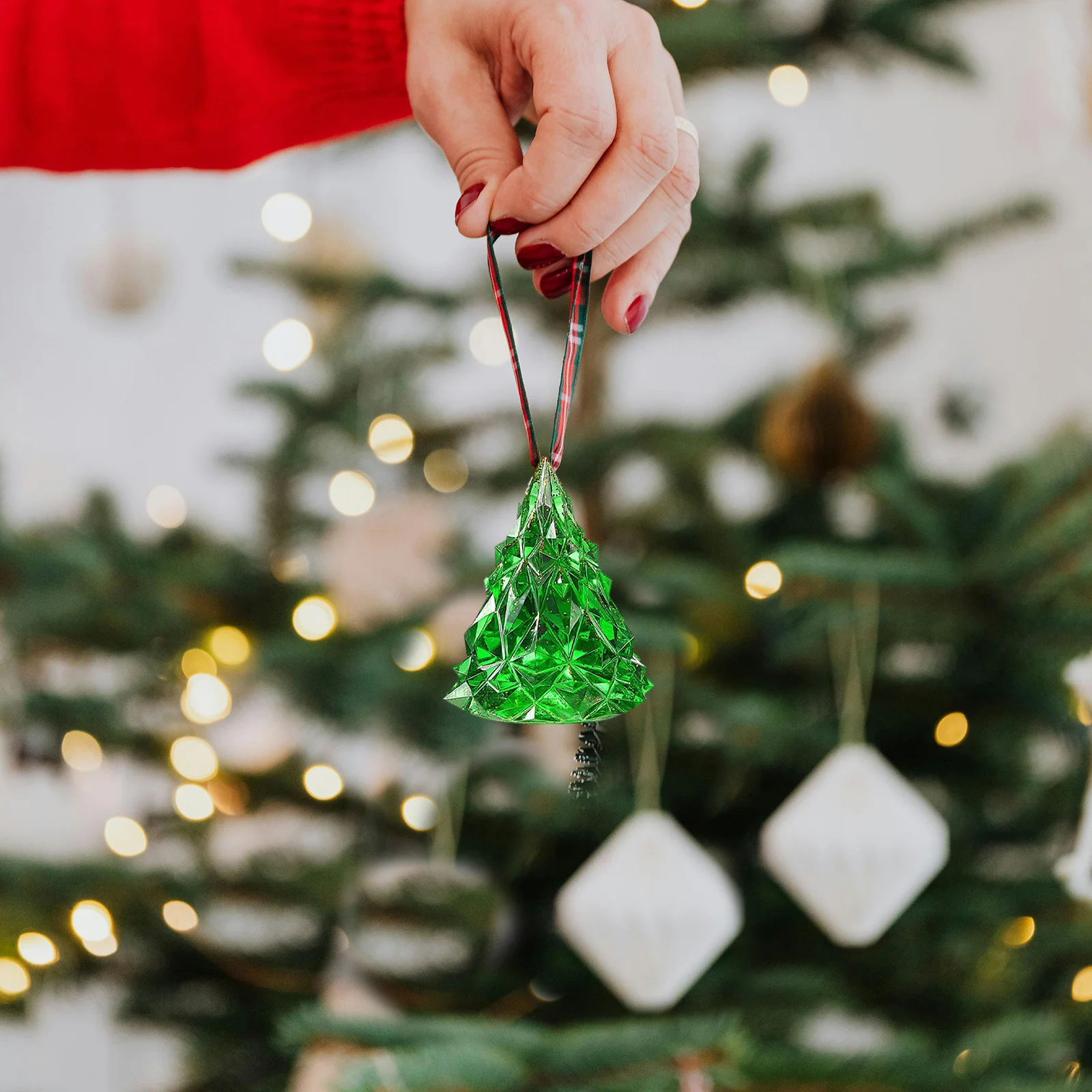 2Pcs 3D Christmas Tree Silicone Mold Mini Holiday Tree Mould for DIY Resin Art Ornaments Festive Craft Decoration Supplies
2Pcs 3D Christmas Tree Silicone Mold Mini Holiday Tree Mould for DIY Resin Art Ornaments Festive Craft Decoration Supplies