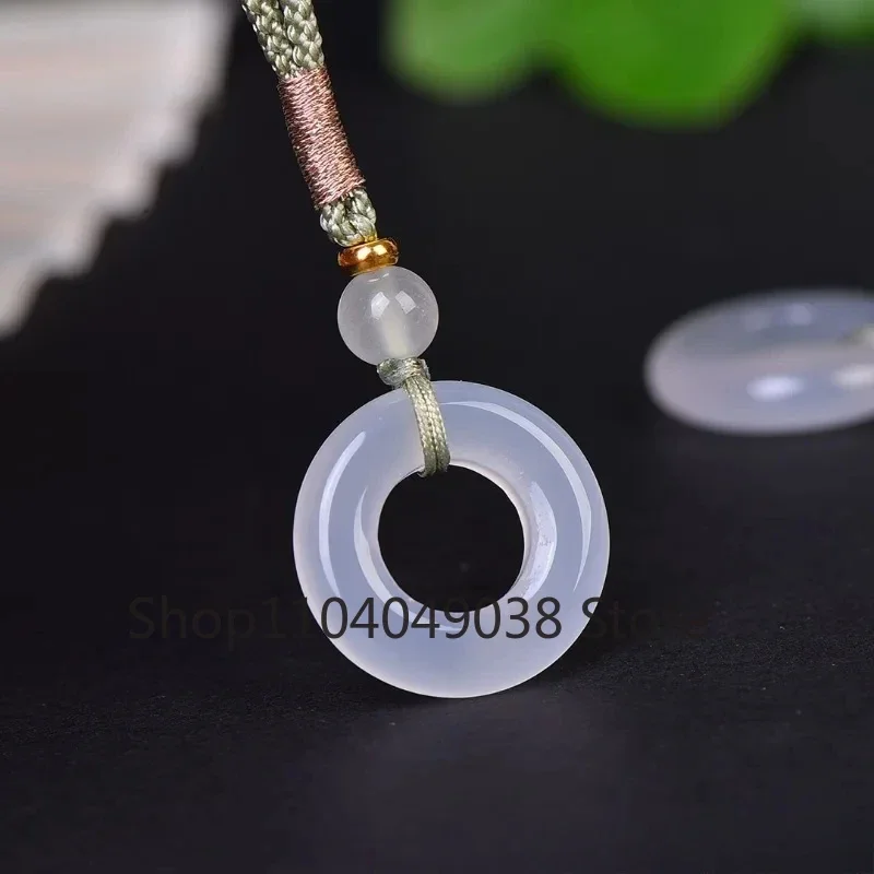 Natural Agate Chalcedony Peace Button Pendant Fashion Men and Women Crystal Jade Necklace Feng Shui Keep Safe Amulet Jewelry
Natural Agate Chalcedony Peace Button Pendant Fashion Men and Women Crystal Jade Necklace Feng Shui Keep Safe Amulet Jewelry