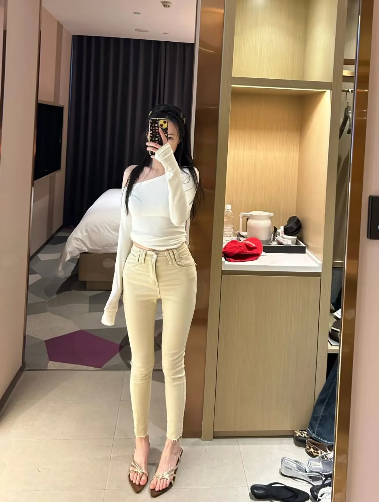 High Waist Flip Cover Design Jeans Women's Butt Lifting Slimming Cotton Stretch Denim Spring Fashion Ladies' Premium Jeans
High Waist Flip Cover Design Jeans Women's Butt Lifting Slimming Cotton Stretch Denim Spring Fashion Ladies' Premium Jeans