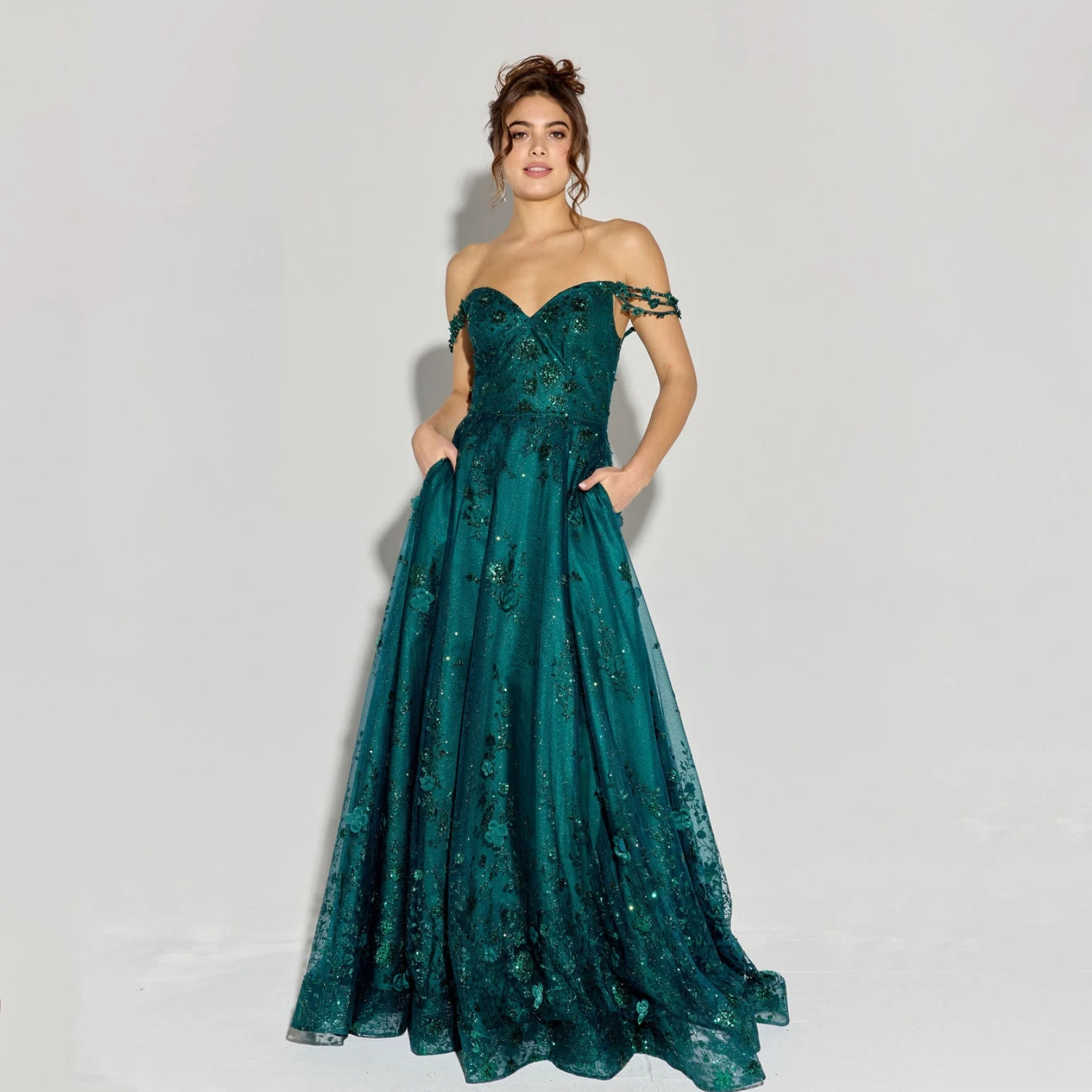 Customized Luxurious Evening Dresses for Special Occasions 3D Flowers Long Prom Dresses Luxury Shiny Customized Green Chic
Customized Luxurious Evening Dresses for Special Occasions 3D Flowers Long Prom Dresses Luxury Shiny Customized Green Chic
