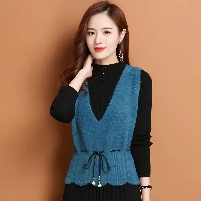 Blue Knit Vests For Women Pullover Classic Clothing Trend Waistcoat 2025 Aesthetic Luxury Autumn Winter Wool Short Lady Sweaters
Blue Knit Vests For Women Pullover Classic Clothing Trend Waistcoat 2025 Aesthetic Luxury Autumn Winter Wool Short Lady Sweaters