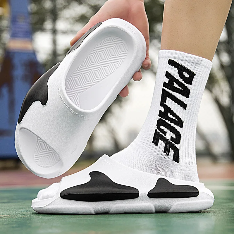 New Large Size Shit-stepping Slippers Men's Summer Home Indoor Soft-bottomed Bathroom Couples Wear Cool Slippers Outside Women
New Large Size Shit-stepping Slippers Men's Summer Home Indoor Soft-bottomed Bathroom Couples Wear Cool Slippers Outside Women