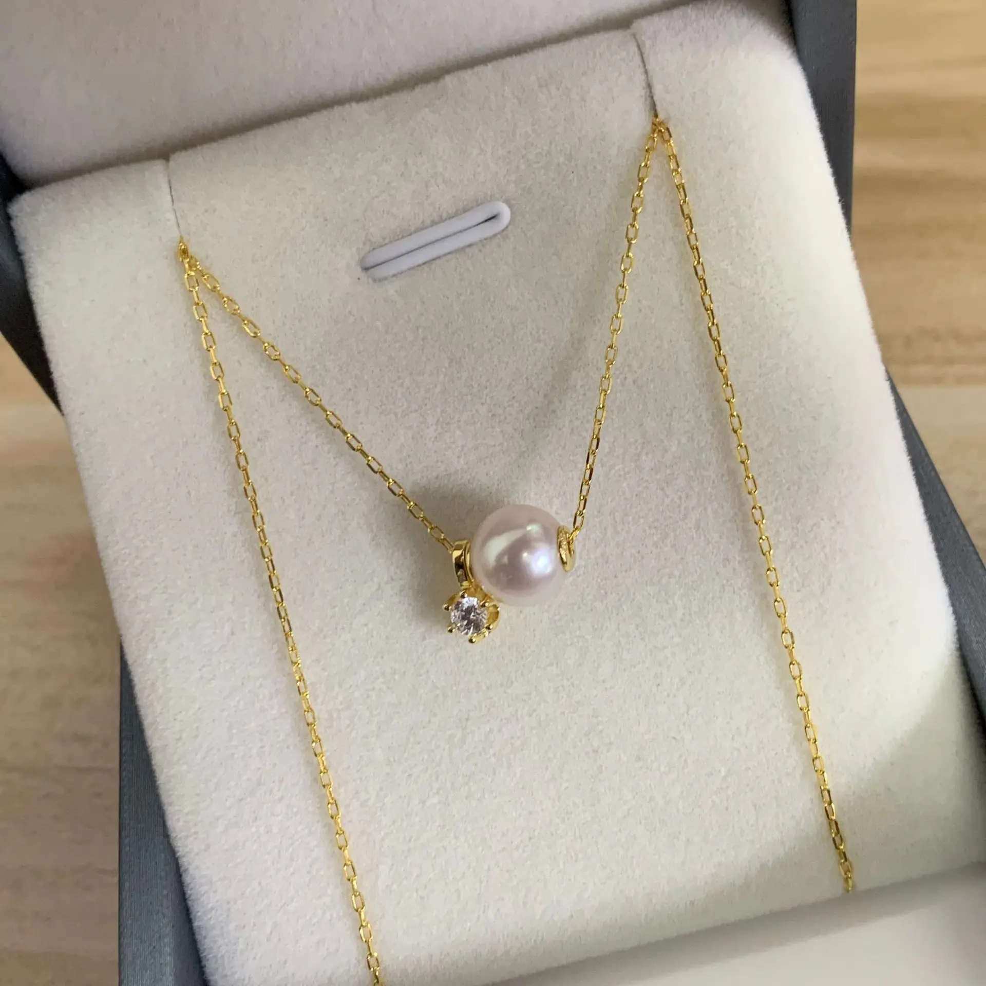 Pearl Necklace 7.5-8mm Natural Freshwater Pearls S925 Sterling Silver Necklace Close To Round Slightly Flawed Good Luster
Pearl Necklace 7.5-8mm Natural Freshwater Pearls S925 Sterling Silver Necklace Close To Round Slightly Flawed Good Luster