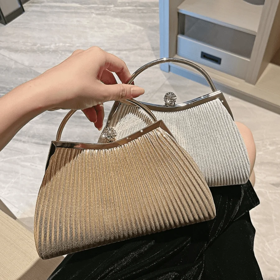 Retro Rhinestone Bow Chain Decor Square Bag, Evening Party Clutch, Suitable For Bridesmaids Dress, Princess Style Handbag
Retro Rhinestone Bow Chain Decor Square Bag, Evening Party Clutch, Suitable For Bridesmaids Dress, Princess Style Handbag