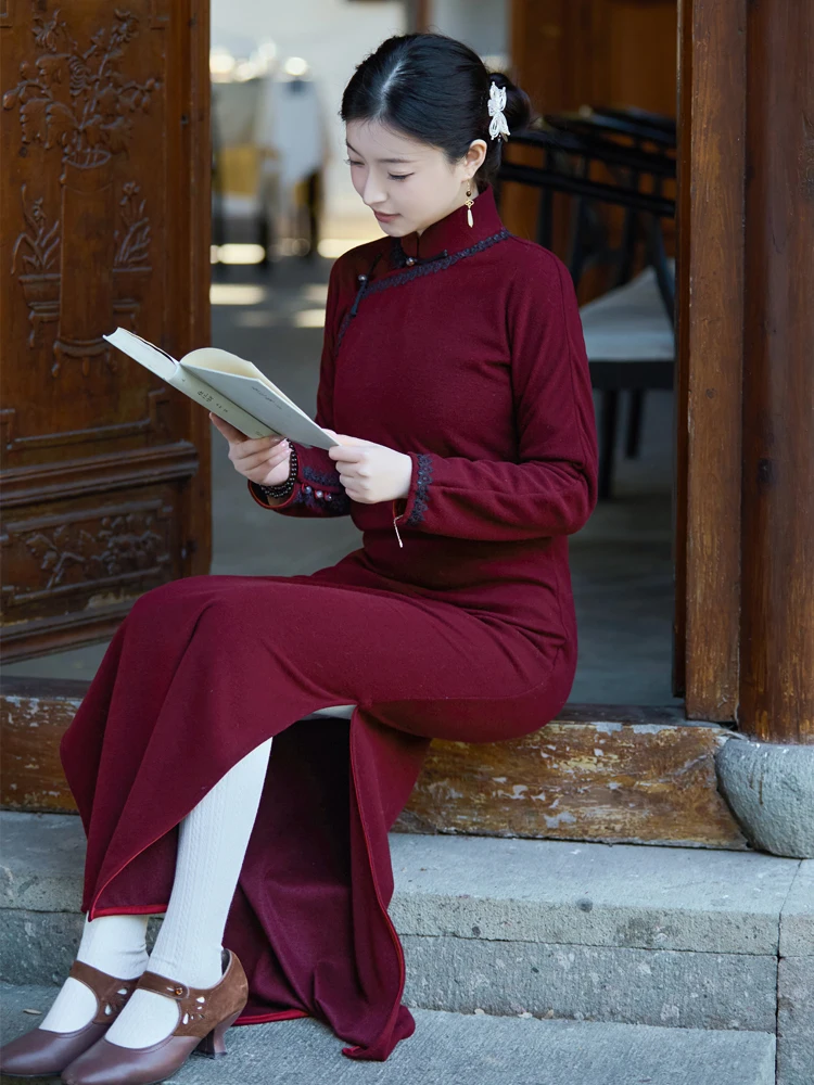 Длинный шерстяной халат в древнем стиле Chun Summer, облегающий, винно-красный, для повседневной носки осенью и зимой, с гарантией тепла
Длинный шерстяной халат в древнем стиле Chun Summer, облегающий, винно-красный, для повседневной носки осенью и зимой, с гарантией тепла