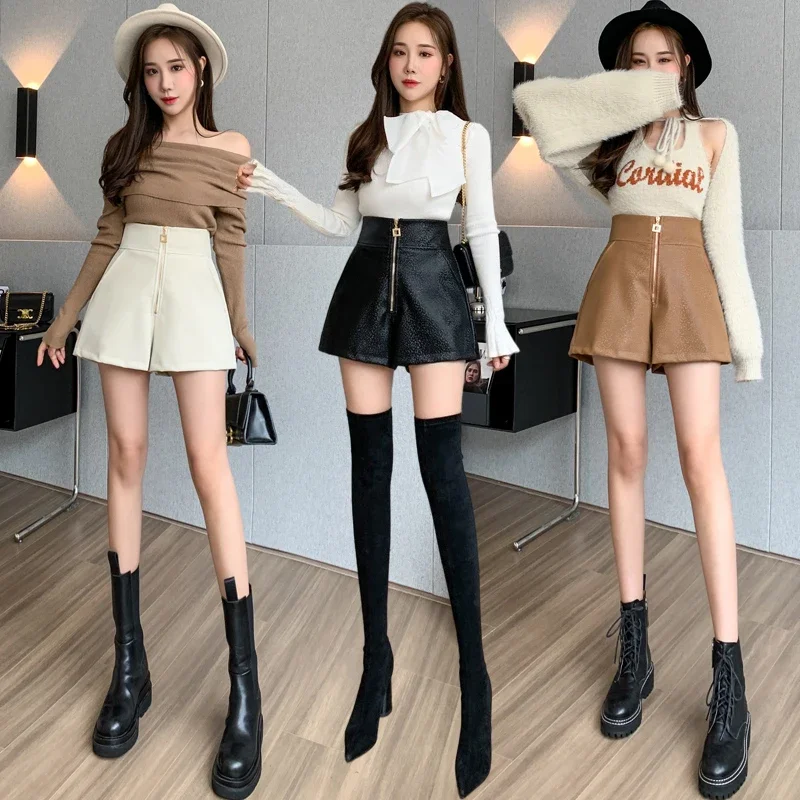 Ladies Fashion OL High Wasited Front Zipper Shiny PU Leather Shorts Women Casual Girls Cute Sexy Booty Shorts Female Outerwear
Ladies Fashion OL High Wasited Front Zipper Shiny PU Leather Shorts Women Casual Girls Cute Sexy Booty Shorts Female Outerwear