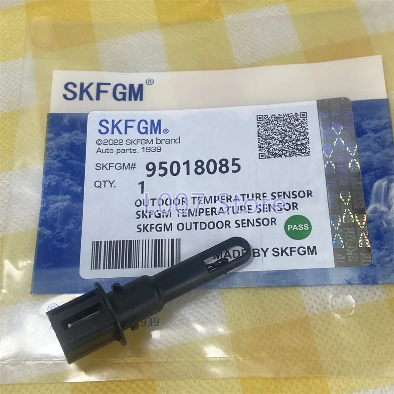New Intake Air Temperature Sensor For Cadillac ELR SRX Buick Lacrosse Chevrolet Cruze Auto Parts NO: 13297789 9073296 95018085
New Intake Air Temperature Sensor For Cadillac ELR SRX Buick Lacrosse Chevrolet Cruze Auto Parts NO: 13297789 9073296 95018085