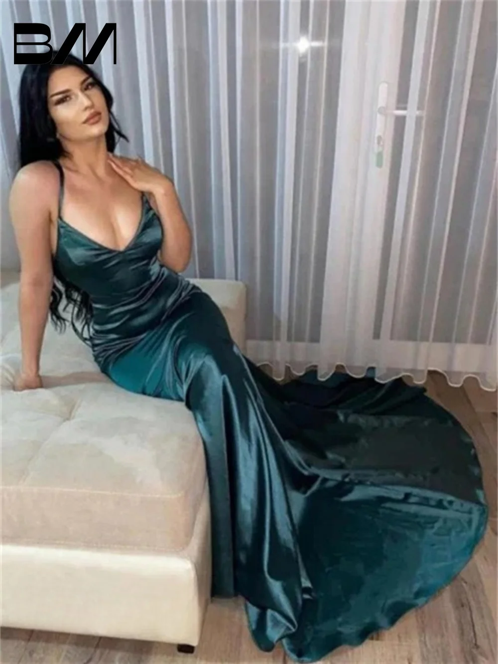 Sexy Evening Dress with spaghetti straps Elegant A-Line Prom Gown Simple sleeveless Floor-length Bridal Dress Vestidos De Novia
Sexy Evening Dress with spaghetti straps Elegant A-Line Prom Gown Simple sleeveless Floor-length Bridal Dress Vestidos De Novia