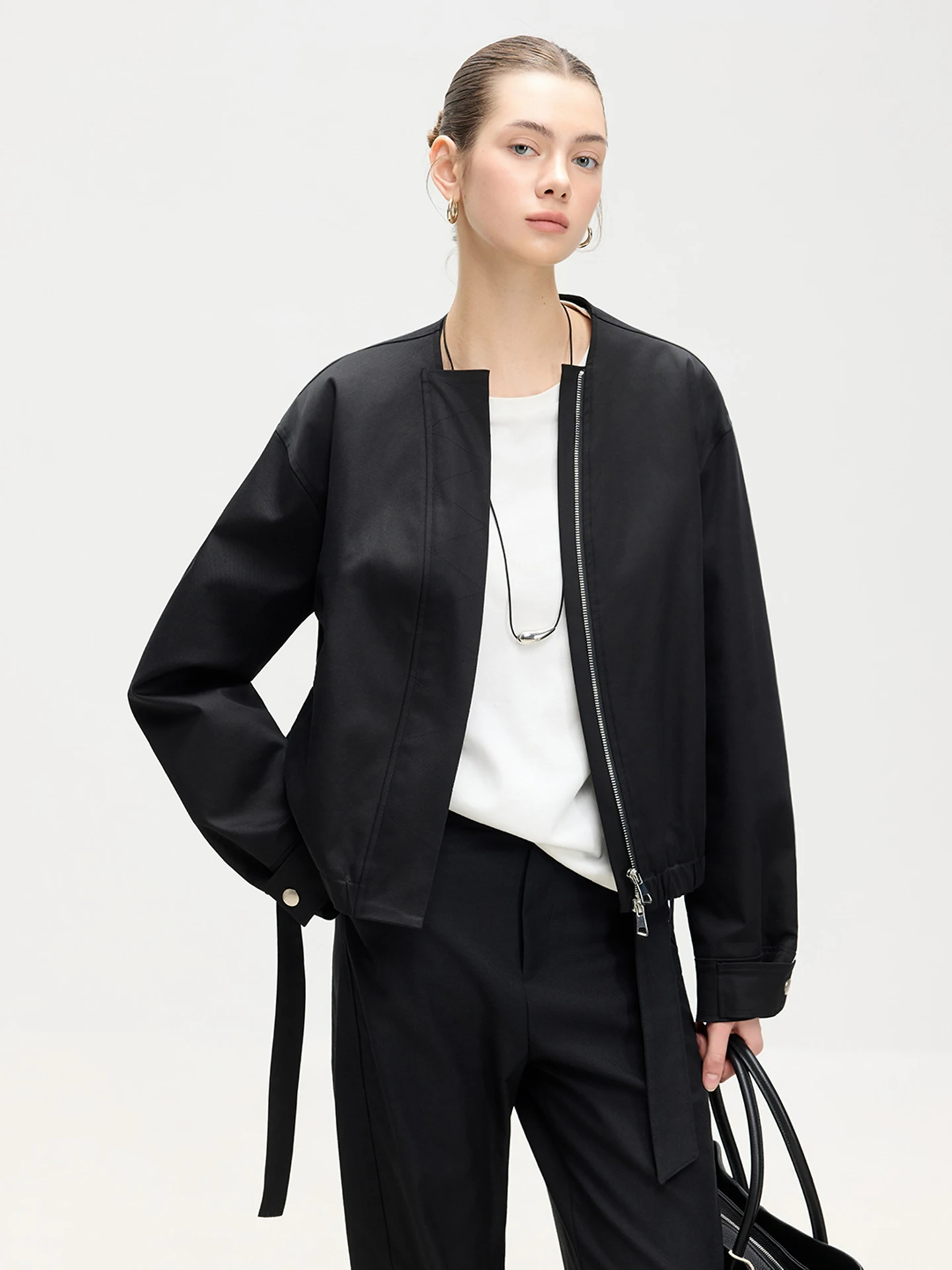 LUR Minimalist Fashion Short Casual Women's Jacket Spring 2026 New Arrival Warm Cotton Polyester Blend Zipper Closure Coat
LUR Minimalist Fashion Short Casual Women's Jacket Spring 2026 New Arrival Warm Cotton Polyester Blend Zipper Closure Coat