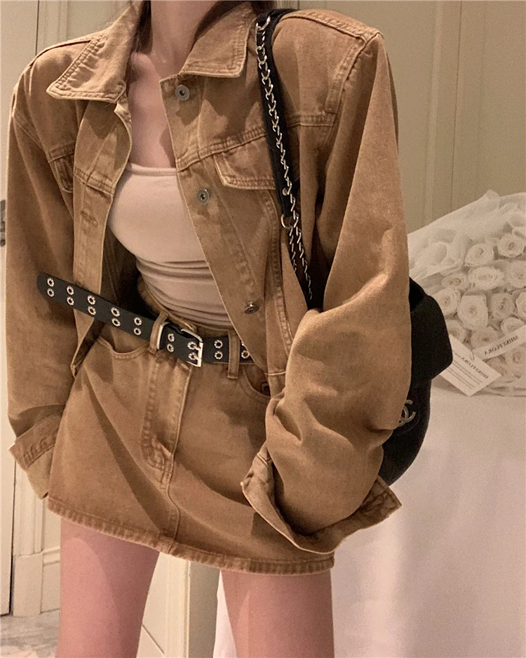 Autumn Wasteland Style Denim Suit for Hot Girls Short Top Coat + High Waisted Skirt High-end Two Piece Set Trendy for Women
Autumn Wasteland Style Denim Suit for Hot Girls Short Top Coat + High Waisted Skirt High-end Two Piece Set Trendy for Women