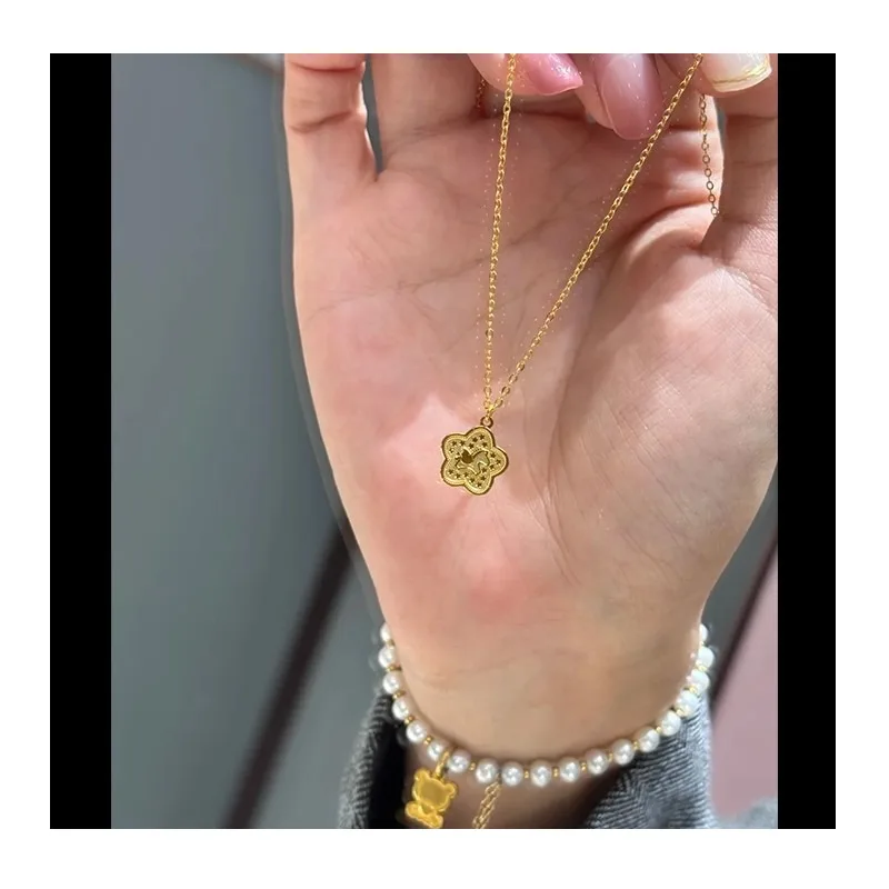 Gold Gypsy Star Leaping Pony Flower Pendant Necklace Crushed Ice Pegasus Pentagram Collarbone Sweater Chain
Gold Gypsy Star Leaping Pony Flower Pendant Necklace Crushed Ice Pegasus Pentagram Collarbone Sweater Chain