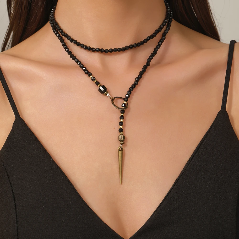 Vintage Bohemian Niche Design Long Pendant Necklace for Women Punk Hip Hop Black Glass Beaded Sweater Chain for Women
Vintage Bohemian Niche Design Long Pendant Necklace for Women Punk Hip Hop Black Glass Beaded Sweater Chain for Women