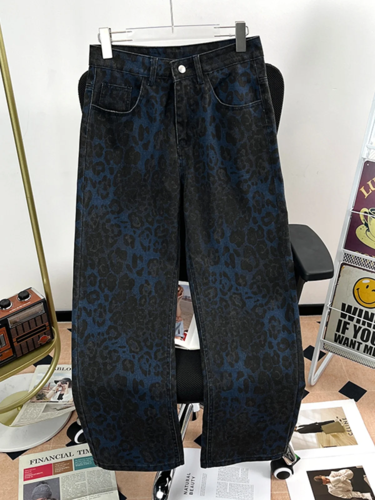 Мужские джинсы Cleanfit American High Street с леопардовым принтом, свободные повседневные длинные брюки, весна-осень, модные брендовые прямые джинсы
Мужские джинсы Cleanfit American High Street с леопардовым принтом, свободные повседневные длинные брюки, весна-осень, модные брендовые прямые джинсы