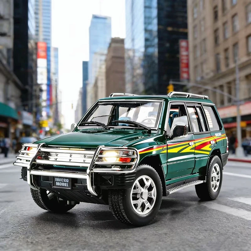 New product 1:18 Pajero SUV Alloy Scale Car Model Diecast Metal Miniature Model Car Sound&Light Collection Children Toy Vehicle
New product 1:18 Pajero SUV Alloy Scale Car Model Diecast Metal Miniature Model Car Sound&Light Collection Children Toy Vehicle