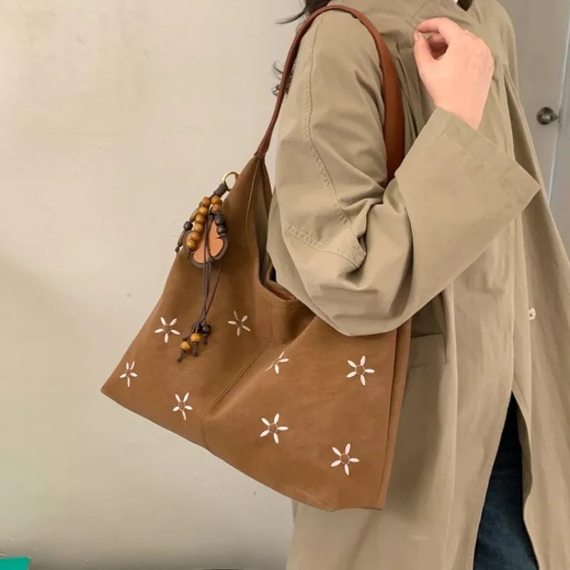 Elegant Leather Artisan Designer Diaper Bag For Women Luxury Tote Crossbody Bag Stylish Vintage Fashion
Elegant Leather Artisan Designer Diaper Bag For Women Luxury Tote Crossbody Bag Stylish Vintage Fashion