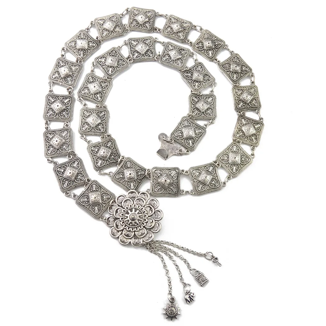 Vintage Silvery Turkish Afghan Belt Ethnic Square Metal Hollow Flower Waist Chain Bohemian Summer Beach Party Women Body Jewelry
Vintage Silvery Turkish Afghan Belt Ethnic Square Metal Hollow Flower Waist Chain Bohemian Summer Beach Party Women Body Jewelry