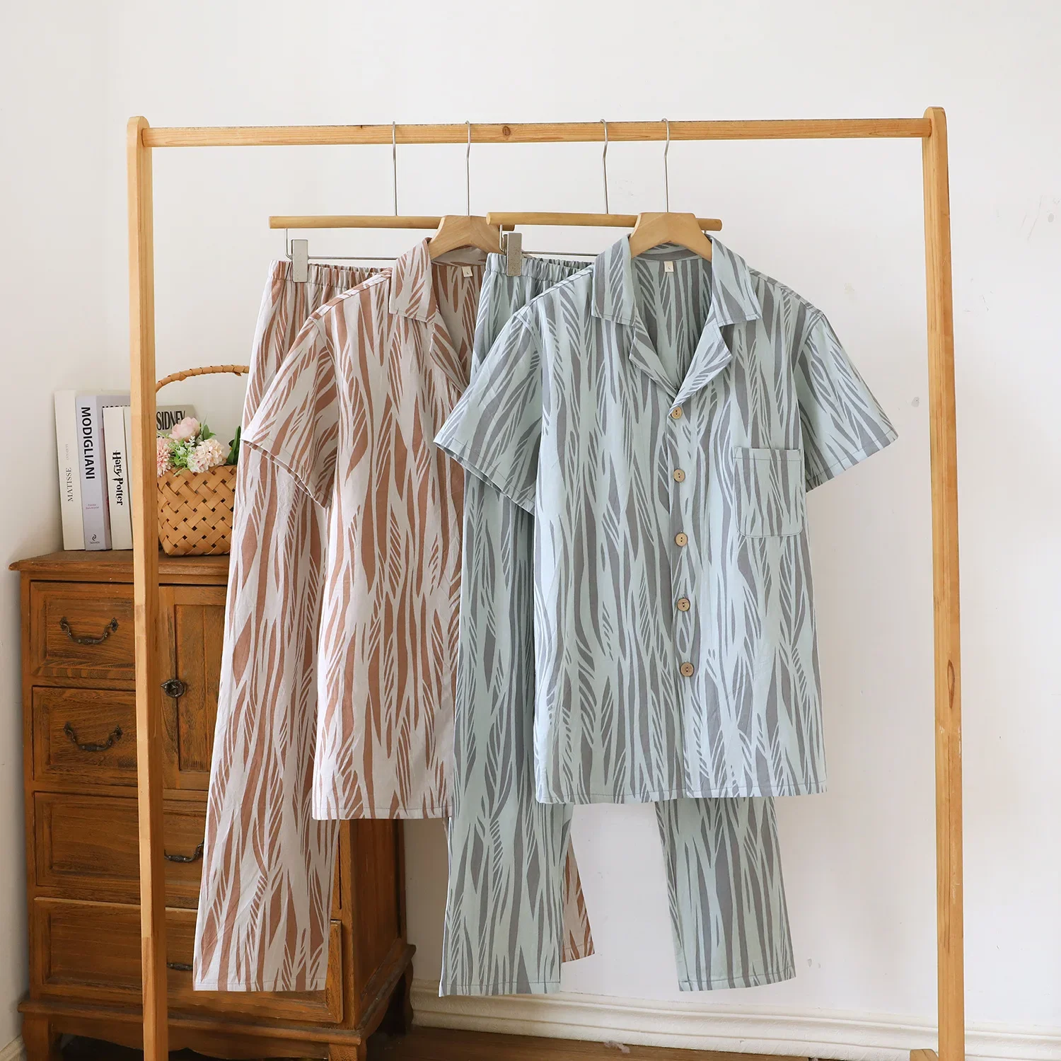Couple Pajamas Pants Sets Summer Suit Pure Cotton Short Sleeve Sleepwear Home Wear Pyjamas Loose Nightwears For Ladies
Couple Pajamas Pants Sets Summer Suit Pure Cotton Short Sleeve Sleepwear Home Wear Pyjamas Loose Nightwears For Ladies
