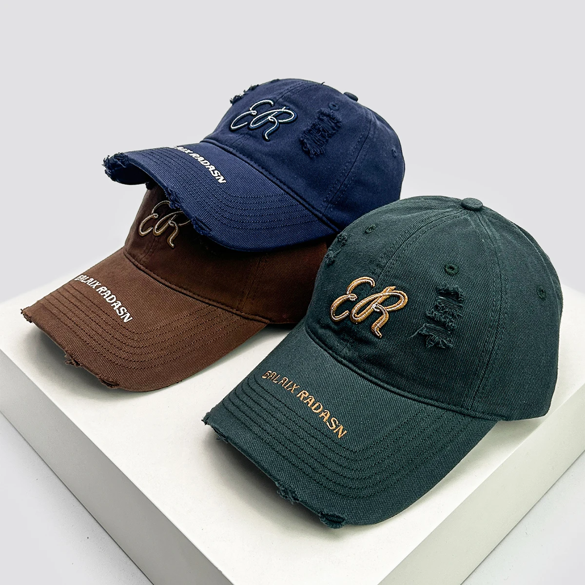 New Unisex American Letter Embroidery Baseball Hats Breathable Broken Style Sunshade Personal Peaked Cap Versatile Fashion Retro
New Unisex American Letter Embroidery Baseball Hats Breathable Broken Style Sunshade Personal Peaked Cap Versatile Fashion Retro