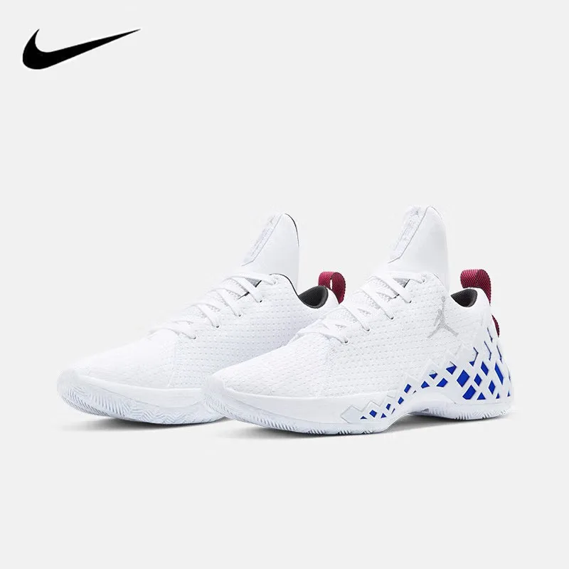 Кожаные баскетбольные кроссовки Jordan Jumpman Diamond с низким круглым носком и шнуровкой, амортизирующие, нескользящие, легкие, унисекс CI1209-101
Кожаные баскетбольные кроссовки Jordan Jumpman Diamond с низким круглым носком и шнуровкой, амортизирующие, нескользящие, легкие, унисекс CI1209-101