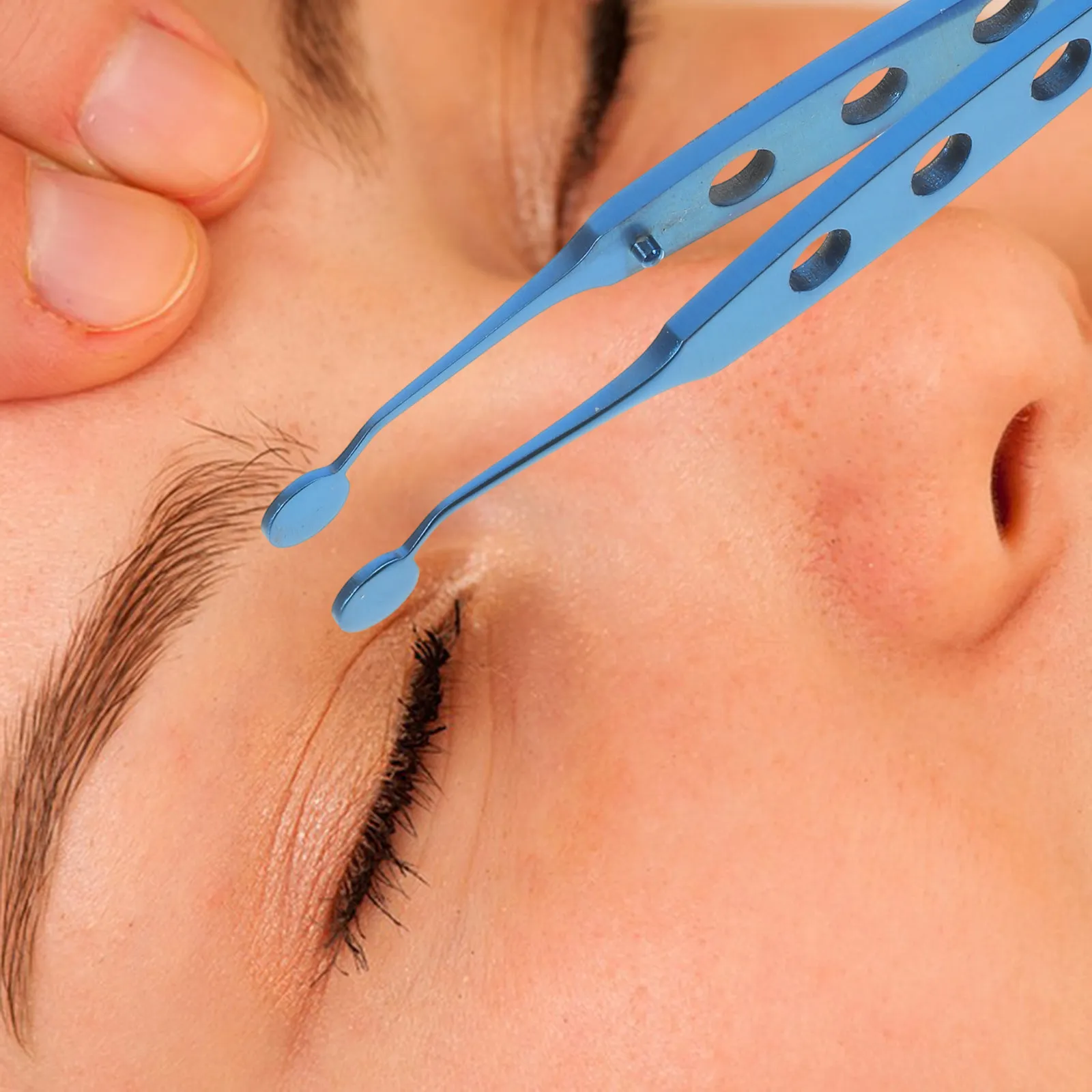 Металлический пинцет для удаления волдырей (Мейбомиевых желез), профессиональный, с гладкими кончиками, нескользящий, для контакта с кожей
Металлический пинцет для удаления волдырей (Мейбомиевых желез), профессиональный, с гладкими кончиками, нескользящий, для контакта с кожей