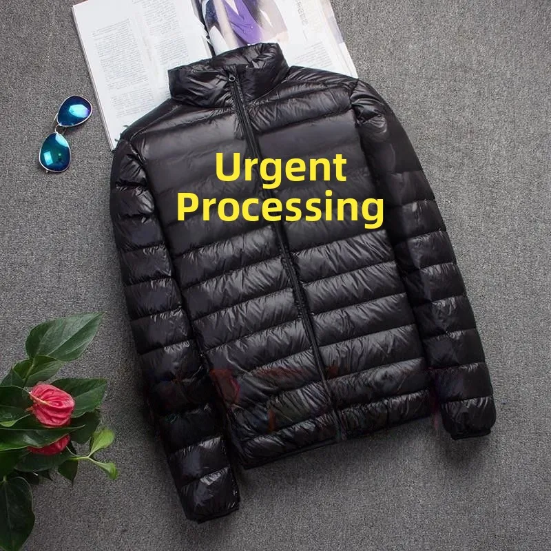 Легкая утепленная хлопковая куртка для мужчин с воротником-стойкой и капюшоном, весенне-осеннее модное повседневное пальто
Легкая утепленная хлопковая куртка для мужчин с воротником-стойкой и капюшоном, весенне-осеннее модное повседневное пальто