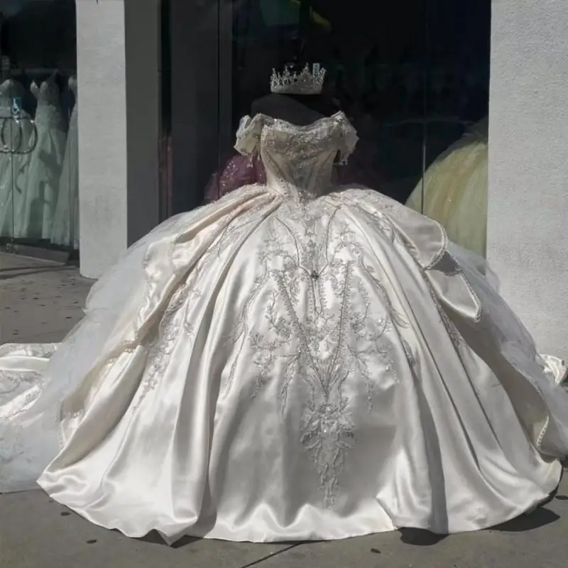 Customized 2025 Ball Gown 15 Years Old Quinceanera Dress 3D Appliques Robes De Soiree Party Dresses For vestidos de 15 años
Customized 2025 Ball Gown 15 Years Old Quinceanera Dress 3D Appliques Robes De Soiree Party Dresses For vestidos de 15 años