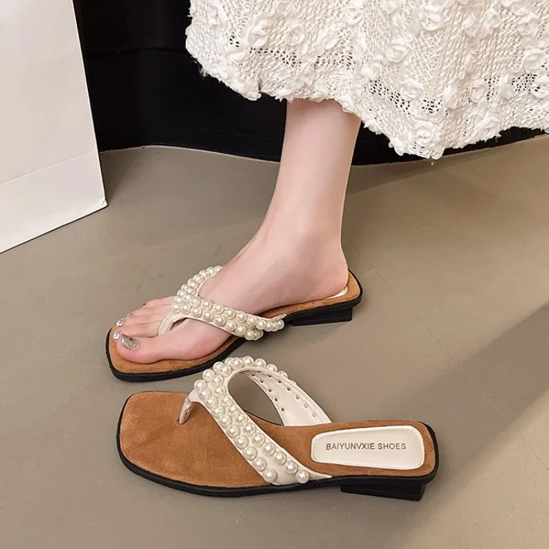 Summer Women's Fashionable Pearl Beach Slippers Comfortable Non-slip Outdoor Slippers
Summer Women's Fashionable Pearl Beach Slippers Comfortable Non-slip Outdoor Slippers