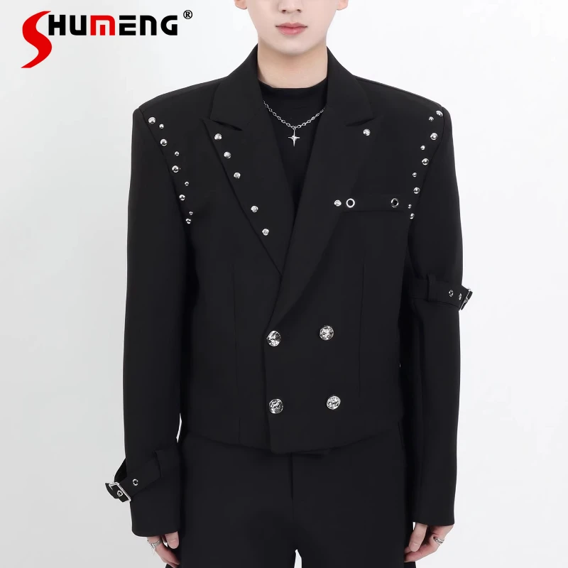 Fashion Rivet Blazers Men 2025 High-End Double-Breasted Padded Shoulder Short Style Tailored Coats Male Trendy Chic Suit Jackets
Fashion Rivet Blazers Men 2025 High-End Double-Breasted Padded Shoulder Short Style Tailored Coats Male Trendy Chic Suit Jackets