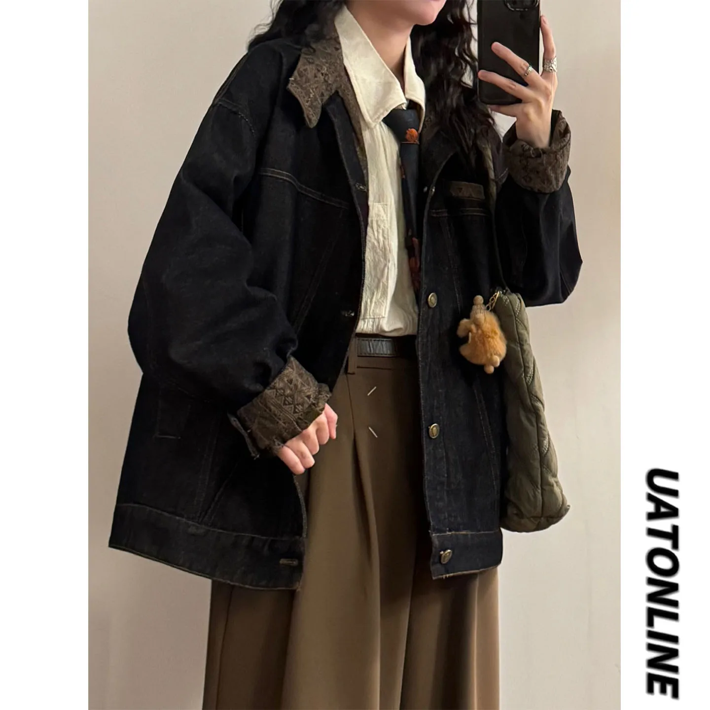 UATONLINE2026 Весенняя женская джинсовая куртка в американском ретро-стиле с этнической вышивкой, воротником и элементами рабочей одежды, модная верхняя одежда
UATONLINE2026 Весенняя женская джинсовая куртка в американском ретро-стиле с этнической вышивкой, воротником и элементами рабочей одежды, модная верхняя одежда