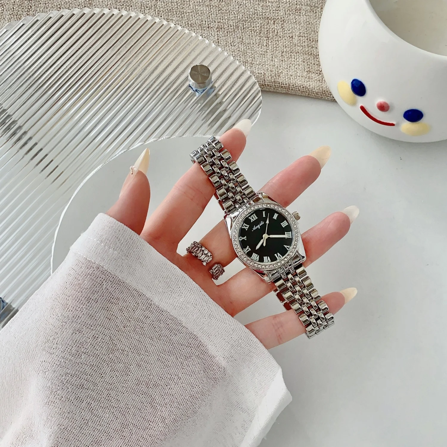 Top Luxury Silver Ladies Quartz Watches Original Design Women's Business Wriswatches Fashionable Gift Rhinestone Watch Clock
Top Luxury Silver Ladies Quartz Watches Original Design Women's Business Wriswatches Fashionable Gift Rhinestone Watch Clock