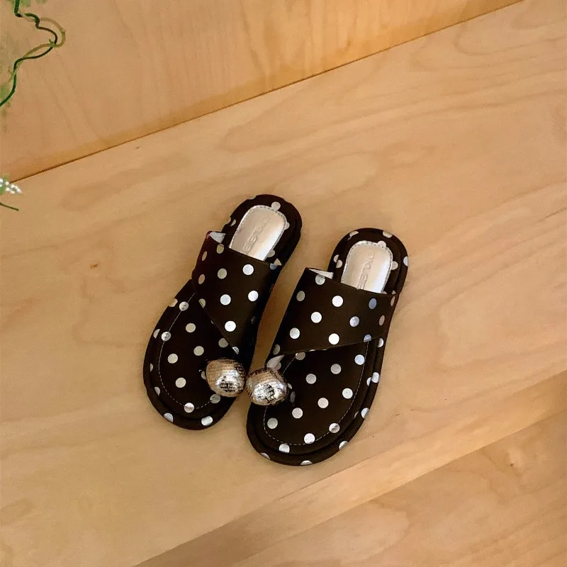 New Womens Shoes Fashion Metal Decoration Platform Slippers for Woman Comfort Vacation Casual Shoes Designer Shoes Zapatos Mujer
New Womens Shoes Fashion Metal Decoration Platform Slippers for Woman Comfort Vacation Casual Shoes Designer Shoes Zapatos Mujer