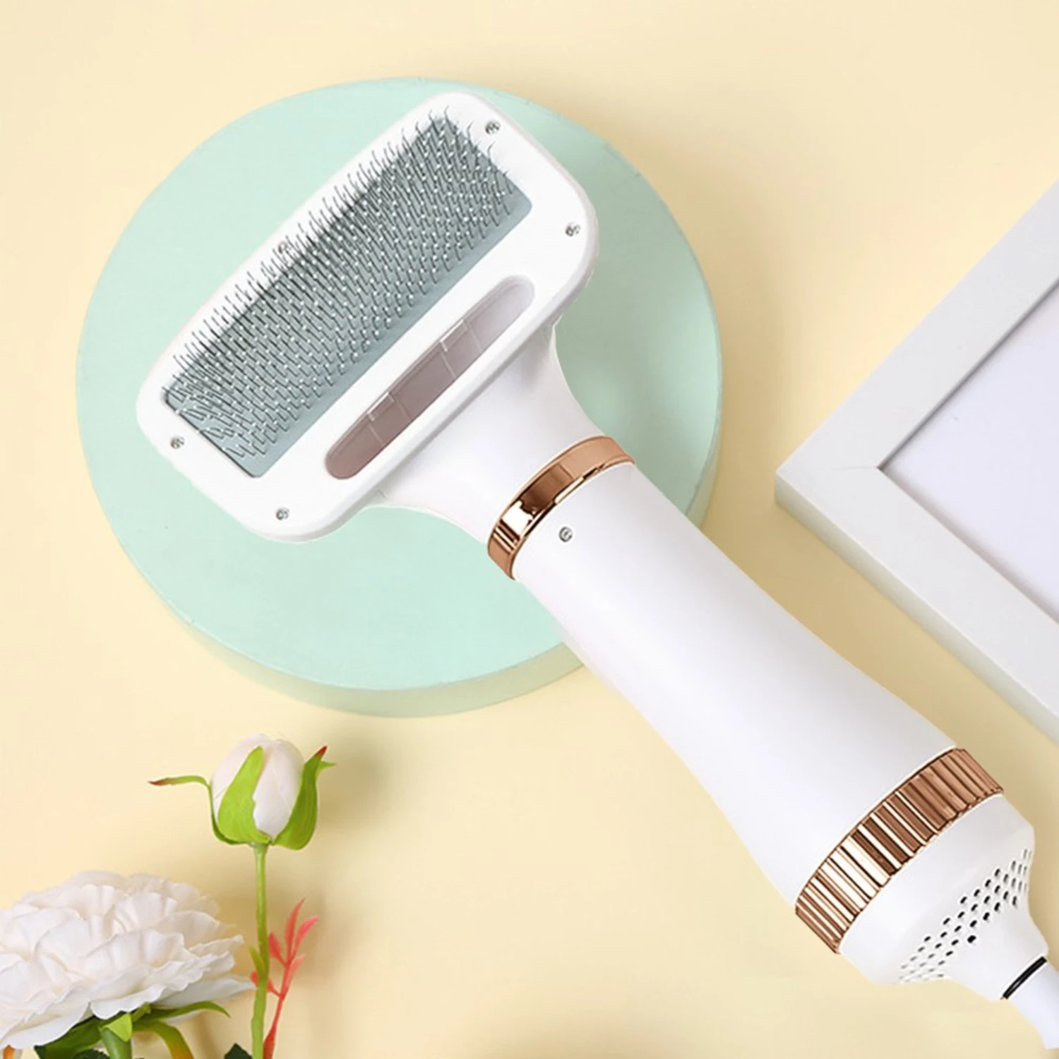 Portable 2-in-1 Pet Hair Dryer with Smooth Brush, 3 Temperatures - Small/Medium pets
Portable 2-in-1 Pet Hair Dryer with Smooth Brush, 3 Temperatures - Small/Medium pets