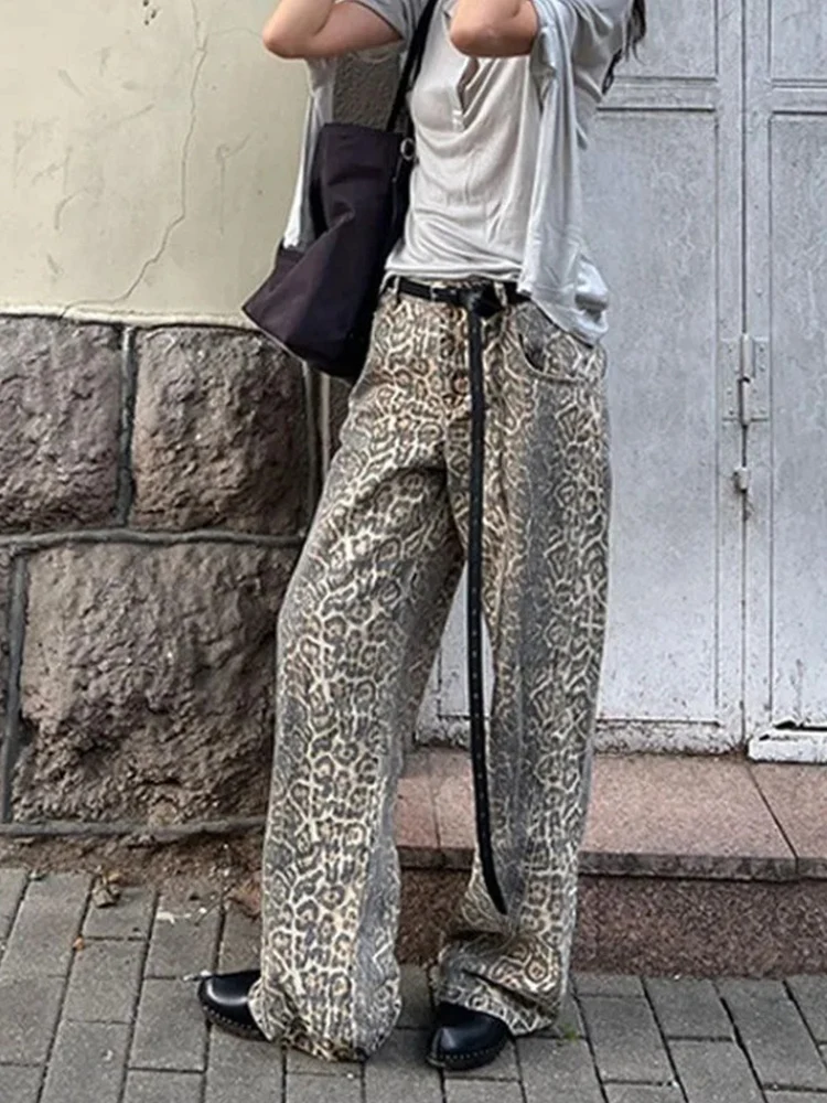Leopard Print Jeans for Women Y2K American Luxury Retro Streetwear Loose Korean Style Straight Baggy Wide Leg Oversized Jeans
Leopard Print Jeans for Women Y2K American Luxury Retro Streetwear Loose Korean Style Straight Baggy Wide Leg Oversized Jeans