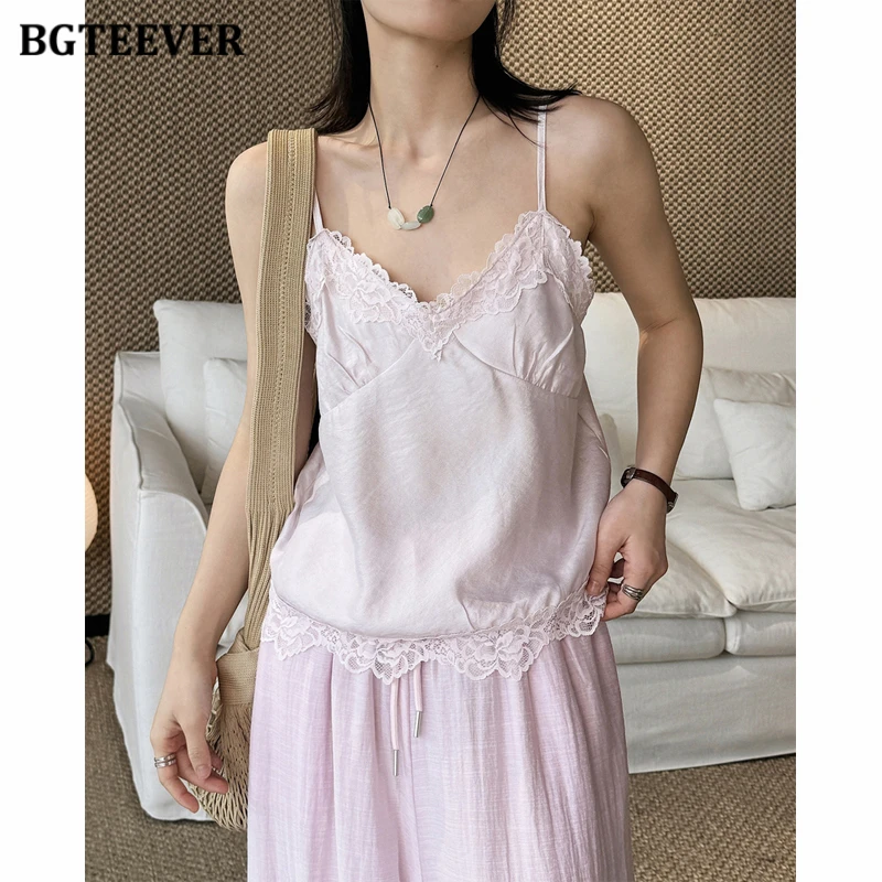 BGTEEVER French-style V-neck Lace-trimmed Camisole Top for Women Slimming Vest Tops Summer
BGTEEVER French-style V-neck Lace-trimmed Camisole Top for Women Slimming Vest Tops Summer