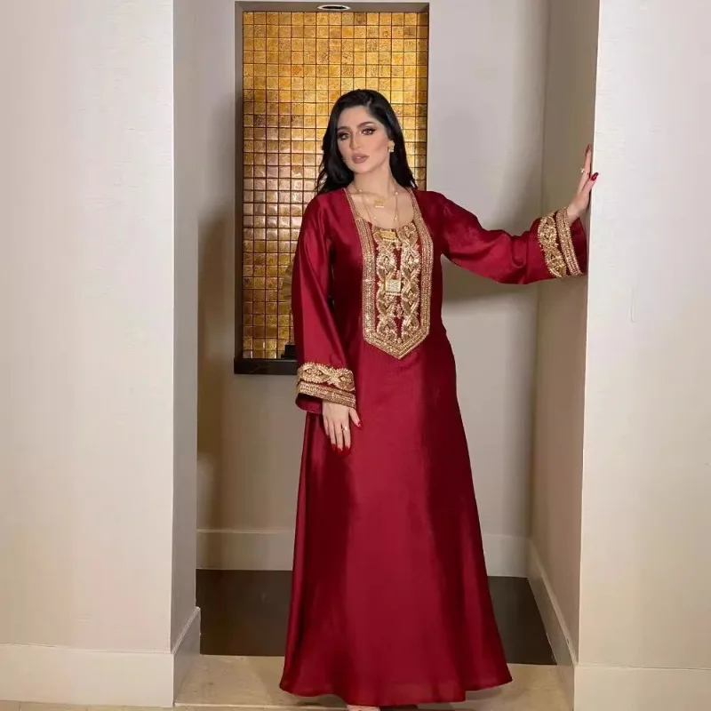 2025 Middle East Dubai Arab Annual Party Party Dress Embroidery Malaysian Clothing Long Sleeve High-End Robe
2025 Middle East Dubai Arab Annual Party Party Dress Embroidery Malaysian Clothing Long Sleeve High-End Robe