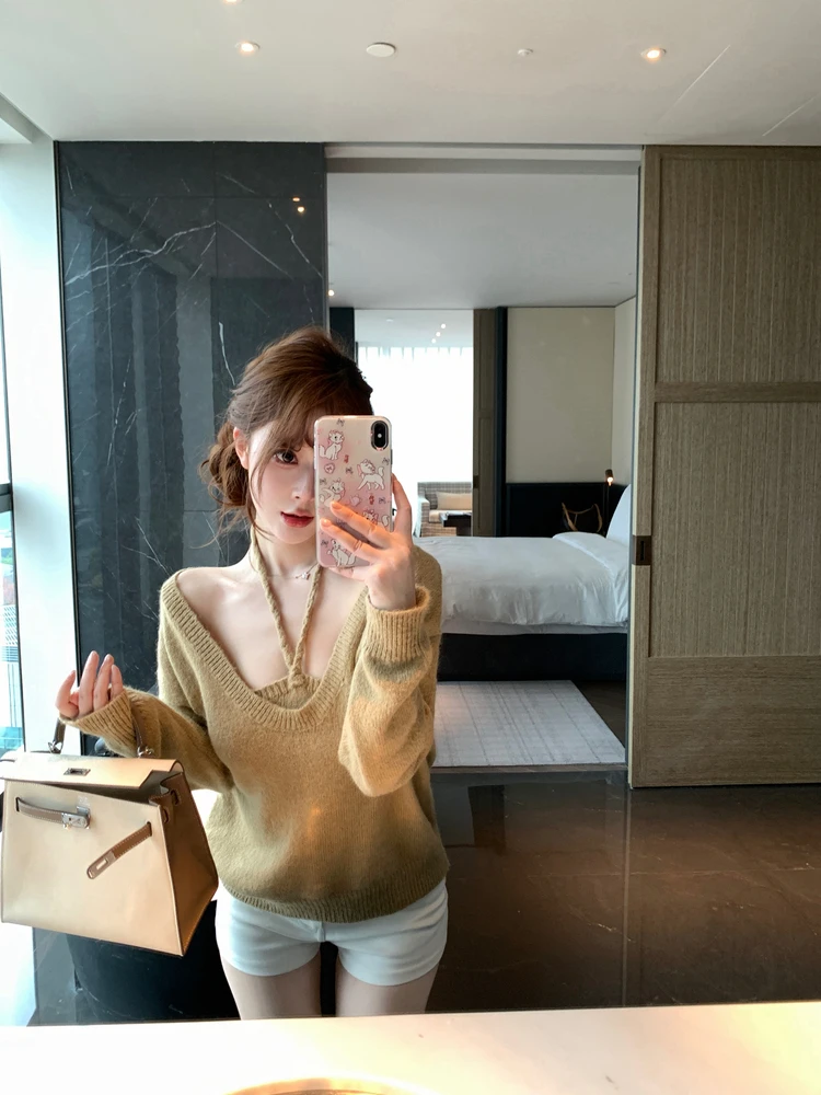 M900 Women's Lazy Sle Knitted U-Ne Sweater Top Winter Faion Set Casual Leisure Two-Piece Ensemble Autumn Winter Wear
M900 Women's Lazy Sle Knitted U-Ne Sweater Top Winter Faion Set Casual Leisure Two-Piece Ensemble Autumn Winter Wear