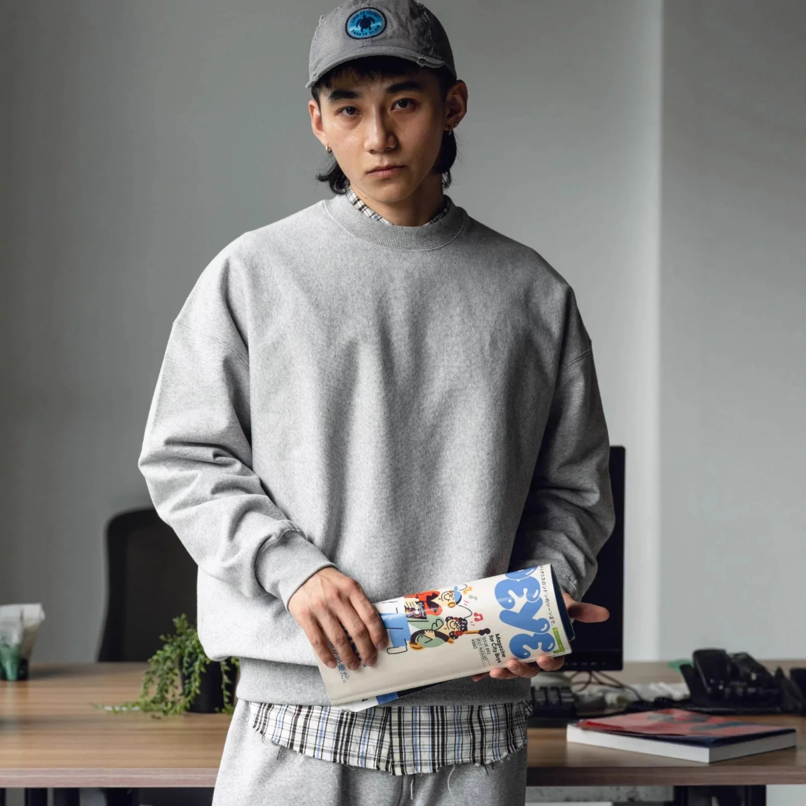 American heavyweight half turtleneck round neck sweatshirt for men and women solid color velvet loose small neckline top
American heavyweight half turtleneck round neck sweatshirt for men and women solid color velvet loose small neckline top