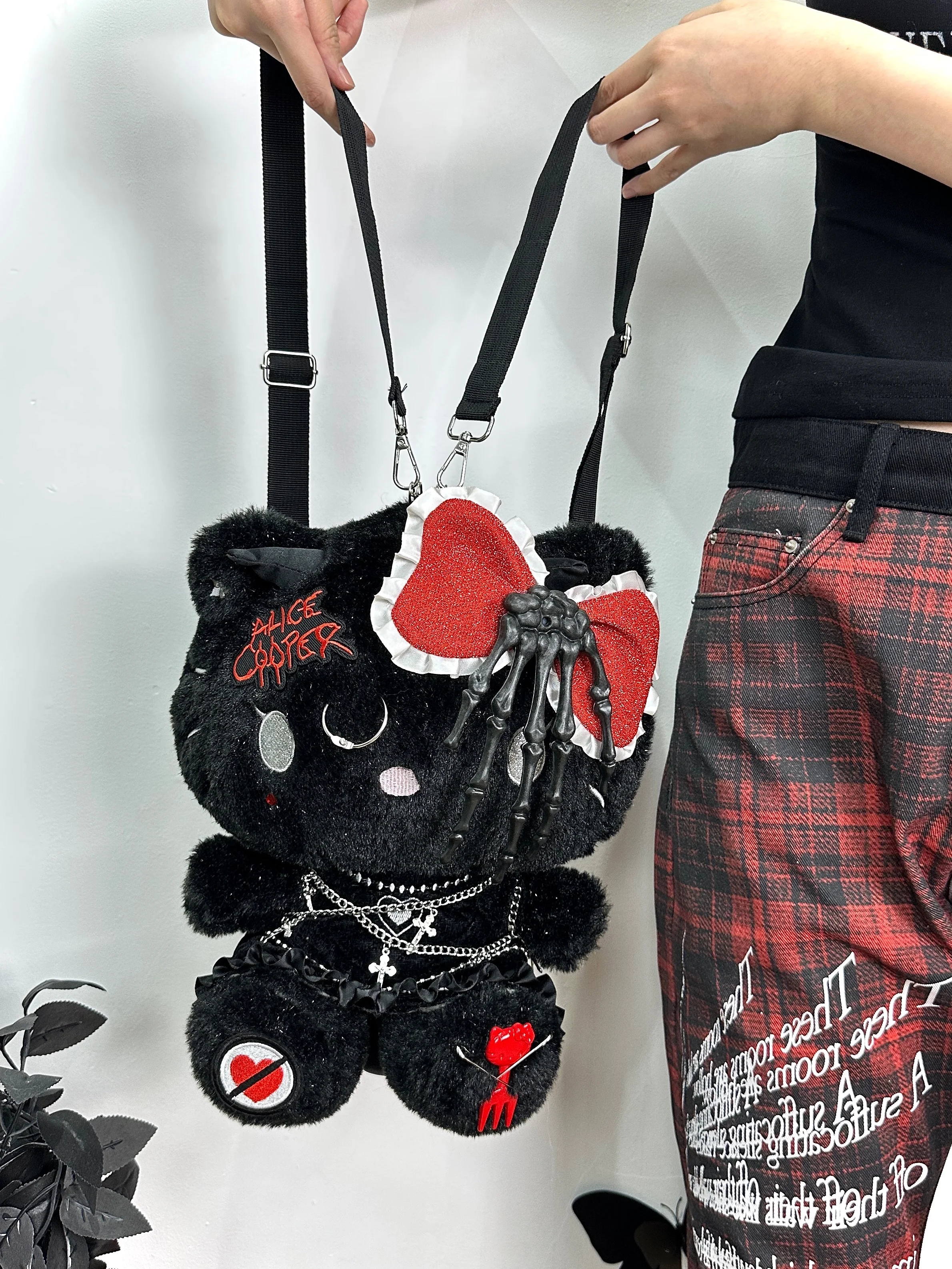 Handmade Gothic Dark Kitty Backpack Angel Wings Doll Bag Unisex Youth Daily Use Original Design Red Black Kitten Bag
Handmade Gothic Dark Kitty Backpack Angel Wings Doll Bag Unisex Youth Daily Use Original Design Red Black Kitten Bag