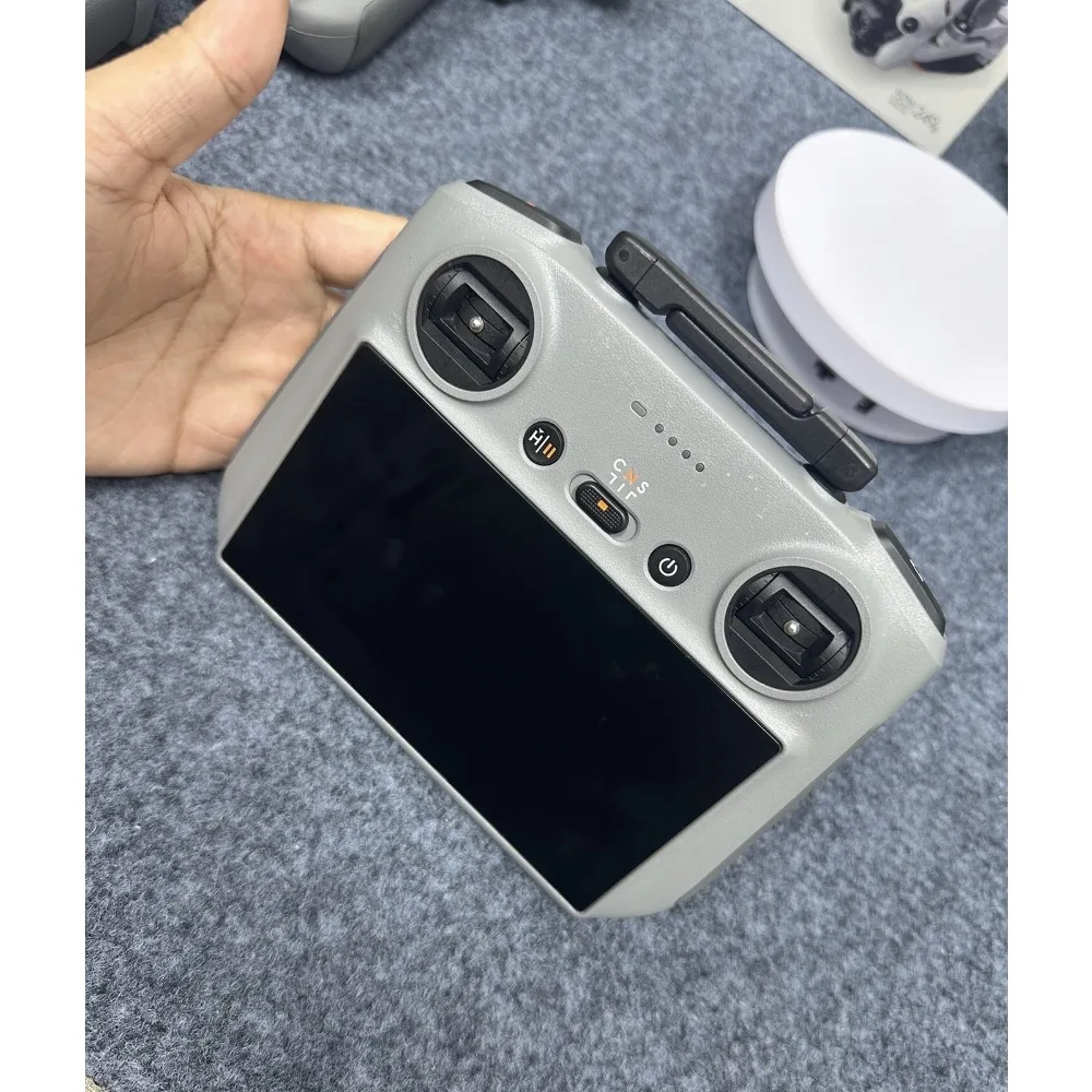 Original Brand NEW / Used Openbox RC 2 Controller RC331 for Neo/Neo2 / Air 3/Mini 4 Pro/AVATA 360 Drones
Original Brand NEW / Used Openbox RC 2 Controller RC331 for Neo/Neo2 / Air 3/Mini 4 Pro/AVATA 360 Drones