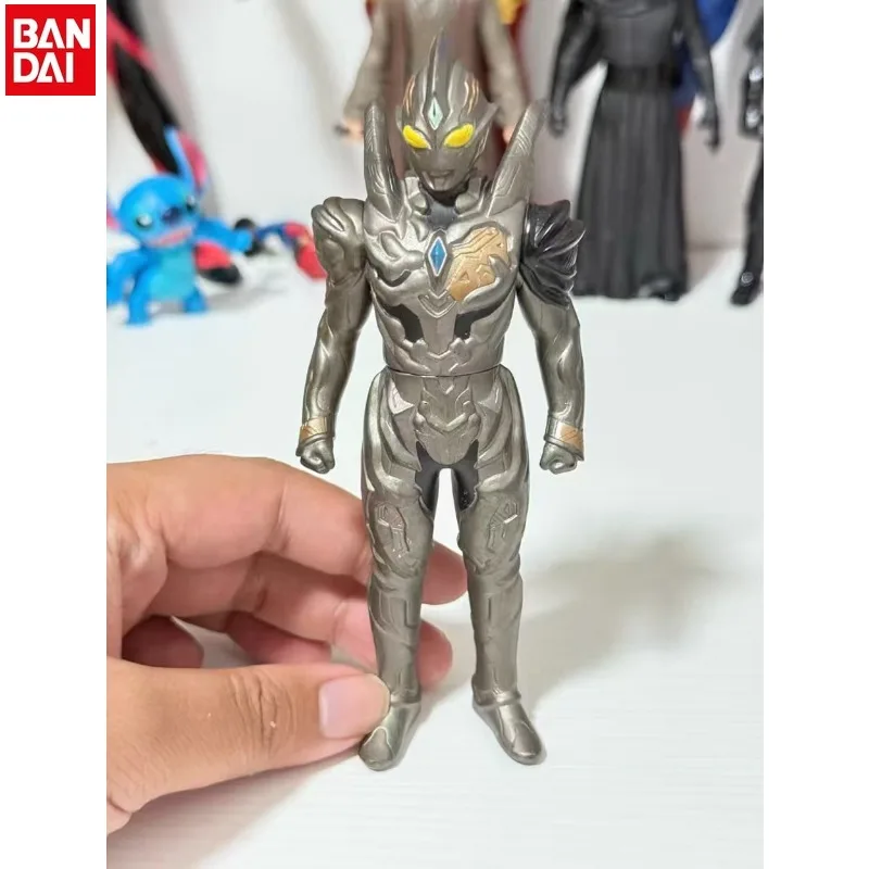 Genuine Bandai Ultraman 500 Series Soft Rubber Figure, No.83 Dark Trigger Giant Warrior Anime Collectible Action Model Toy Gift
Genuine Bandai Ultraman 500 Series Soft Rubber Figure, No.83 Dark Trigger Giant Warrior Anime Collectible Action Model Toy Gift
