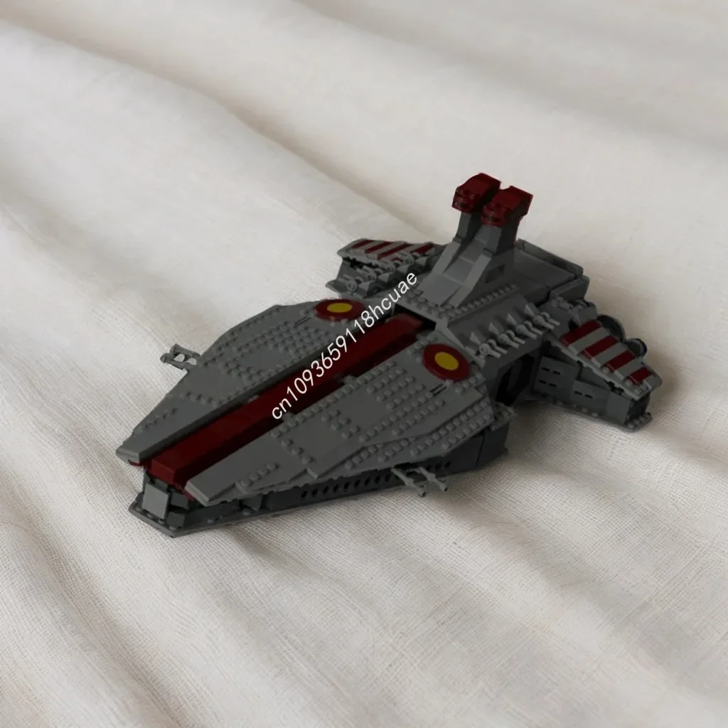 852 детали MOC: Конструктор «Звездная битва на корабле Венатор» — развивающий творческие способности, для подростков и взрослых, рождественский подарок
852 детали MOC: Конструктор «Звездная битва на корабле Венатор» — развивающий творческие способности, для подростков и взрослых, рождественский подарок