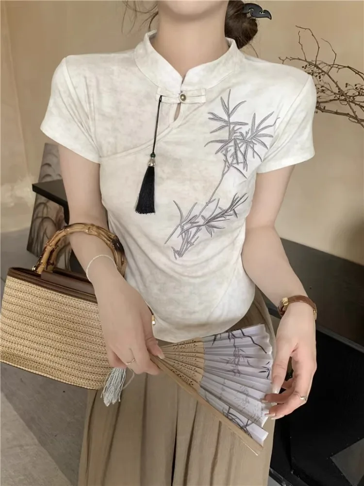 Hikigawa Chic Fashion Women Chinese Style Vintage Embroidery Short Sleeve T-Shirts Summer All Match Stand Collar Tops Mujer
Hikigawa Chic Fashion Women Chinese Style Vintage Embroidery Short Sleeve T-Shirts Summer All Match Stand Collar Tops Mujer