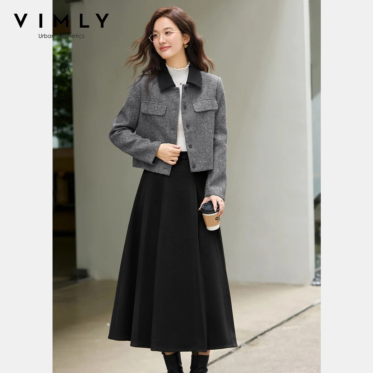 VIMLY Elegant Women's Two-piece Set 2025 Winter Wool Blend Lapel Neck Coat A Line Long Skirt Retro Tweed Women's Suit Set A3125
VIMLY Elegant Women's Two-piece Set 2025 Winter Wool Blend Lapel Neck Coat A Line Long Skirt Retro Tweed Women's Suit Set A3125