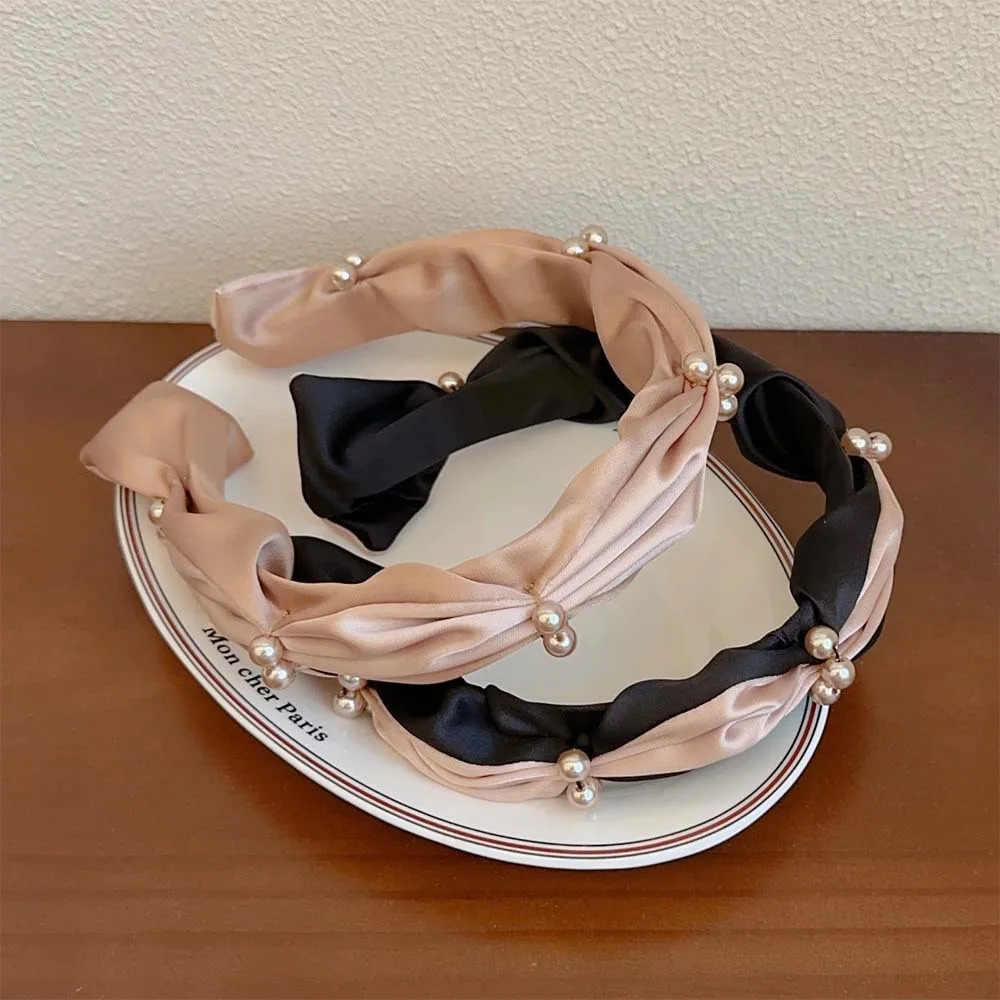 Lady Elegant Pink Pearl Satin Hair Accessories Headbands High Quality 2025 New Royal Patchwork Pink Silk Natural Pearl Hairbands
Lady Elegant Pink Pearl Satin Hair Accessories Headbands High Quality 2025 New Royal Patchwork Pink Silk Natural Pearl Hairbands