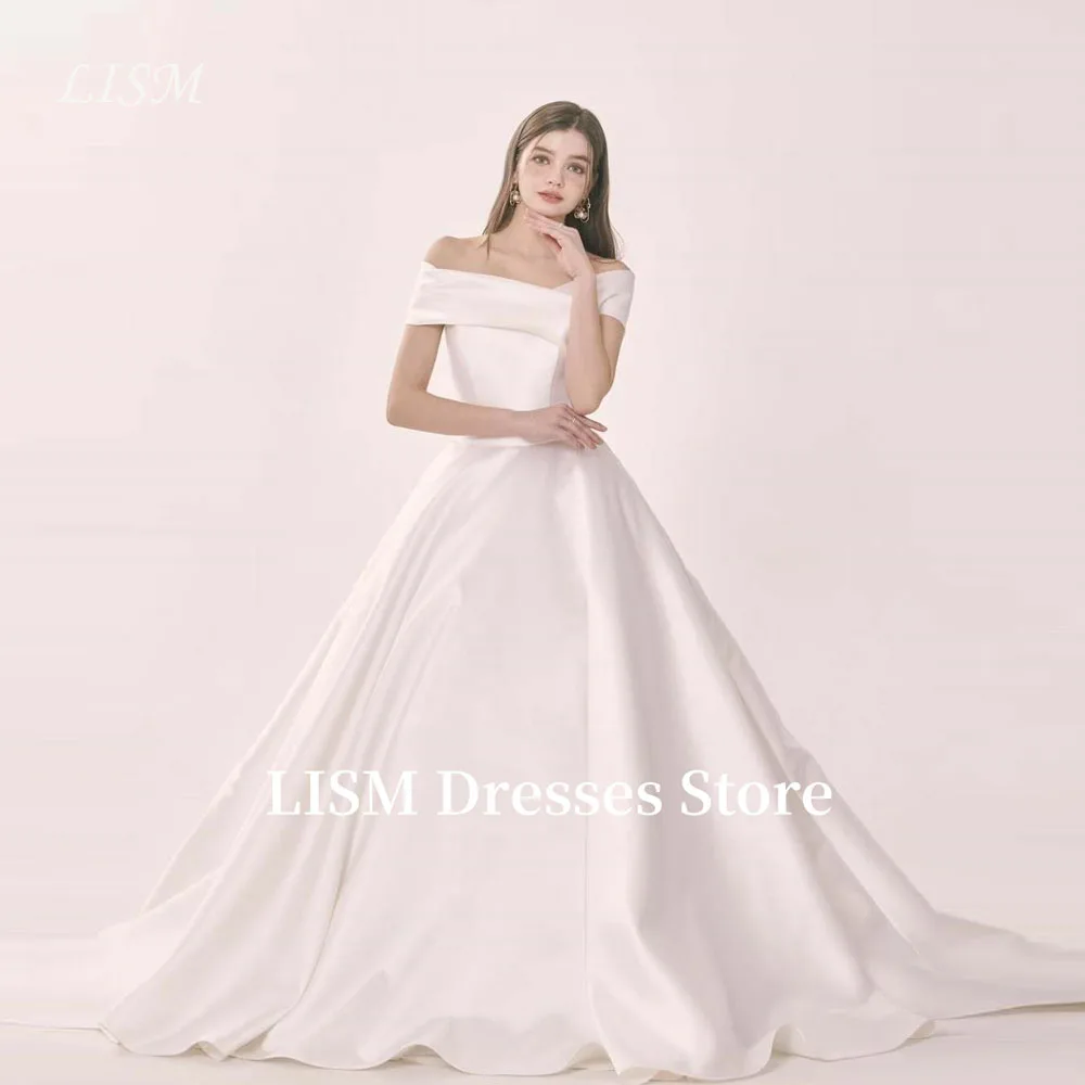 LISM Sexy Off Shoulder A Line Wedding Dresses Korea Photo shoot Short Sleeves Satin Sweep Train Bridal Gowns Customized Vestidos
LISM Sexy Off Shoulder A Line Wedding Dresses Korea Photo shoot Short Sleeves Satin Sweep Train Bridal Gowns Customized Vestidos