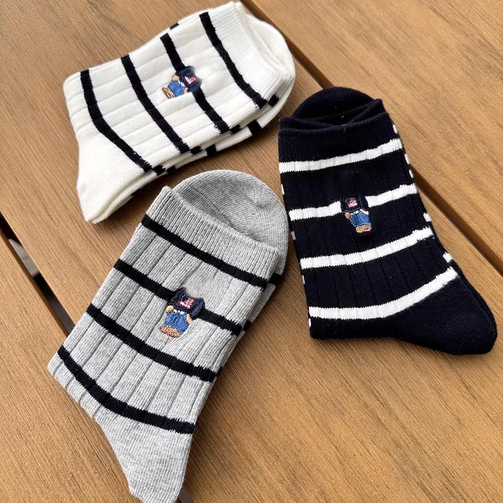 Unisex Cartoon Cotton Socks Four Seasons Style Warm Home Socks Stripe Pattern 3 Pairs in a Card Suitable for Men And Women
Unisex Cartoon Cotton Socks Four Seasons Style Warm Home Socks Stripe Pattern 3 Pairs in a Card Suitable for Men And Women