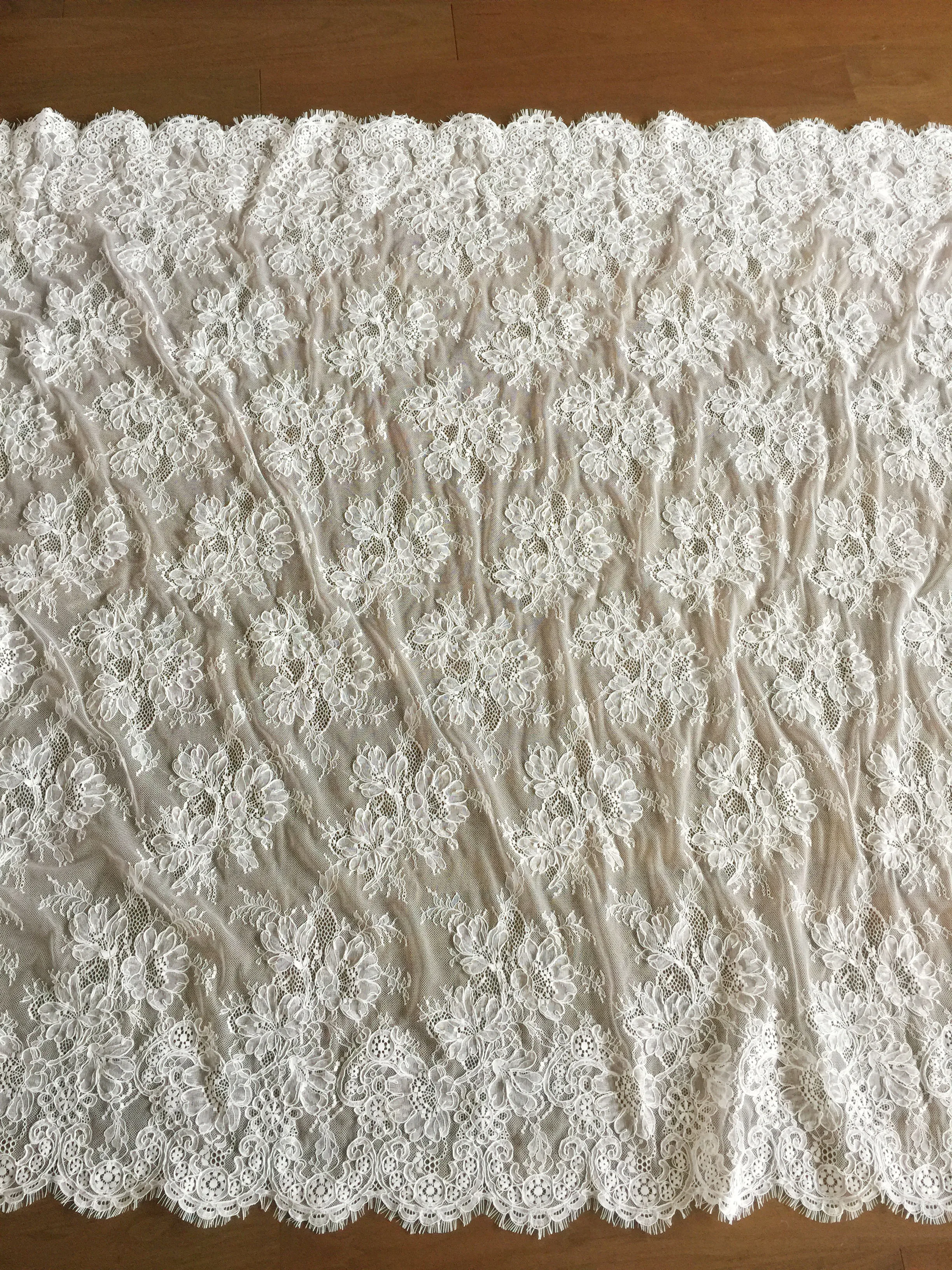 Elegant Floral Lace White Exquisite Car Bone Lace Fabric For Bridal Wedding
Elegant Floral Lace White Exquisite Car Bone Lace Fabric For Bridal Wedding