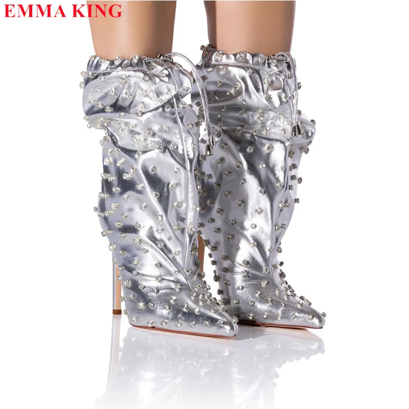 Fashion Metallic Leather Ankle Boots For Women Crystal Embellished High Heels Party Wedding Shoes Silver Pointed Toe Short Boots
Fashion Metallic Leather Ankle Boots For Women Crystal Embellished High Heels Party Wedding Shoes Silver Pointed Toe Short Boots